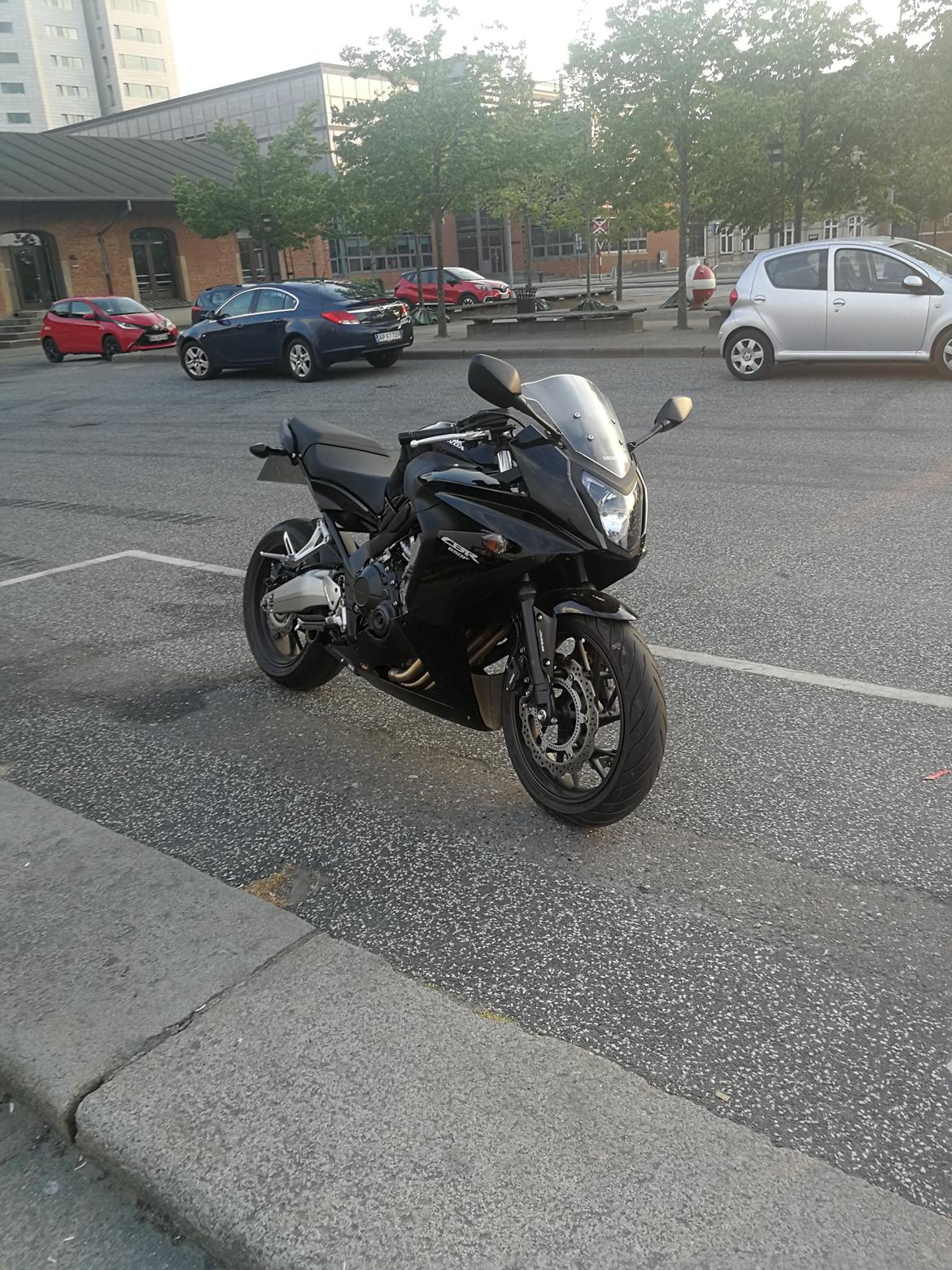 Honda CBR 650 f billede 7