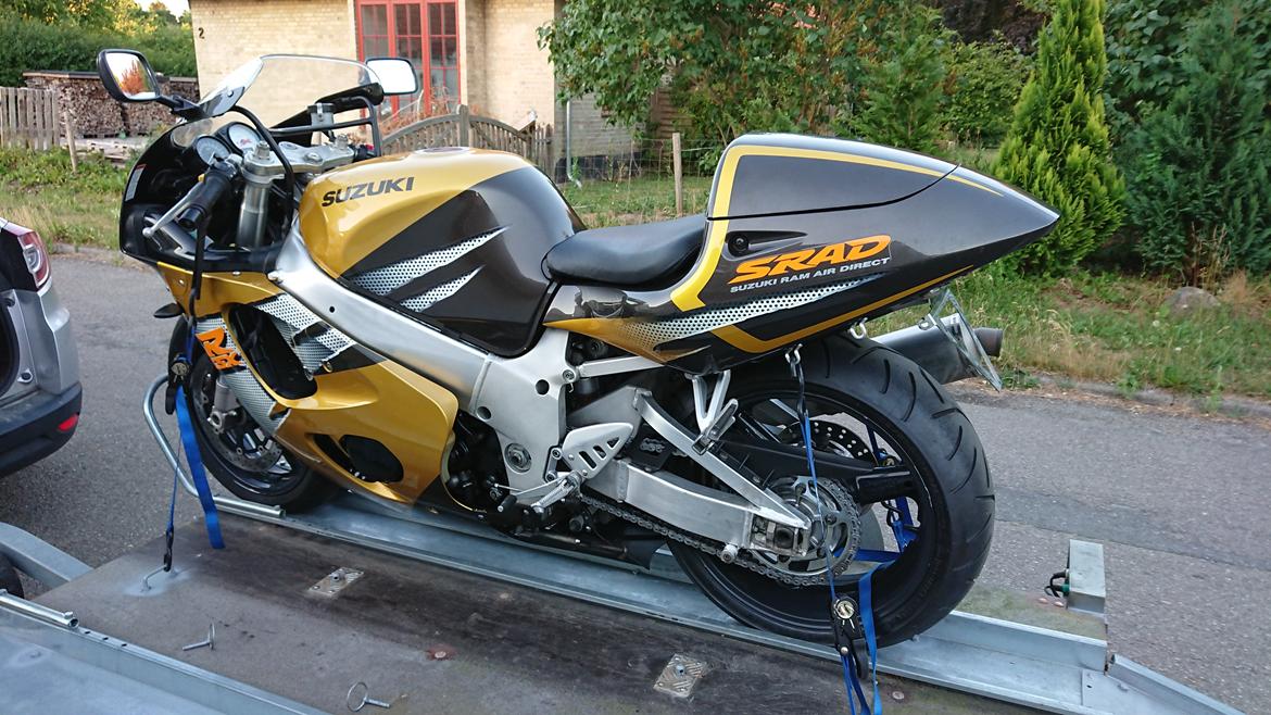 Suzuki GSXR-750T SRAD billede 5