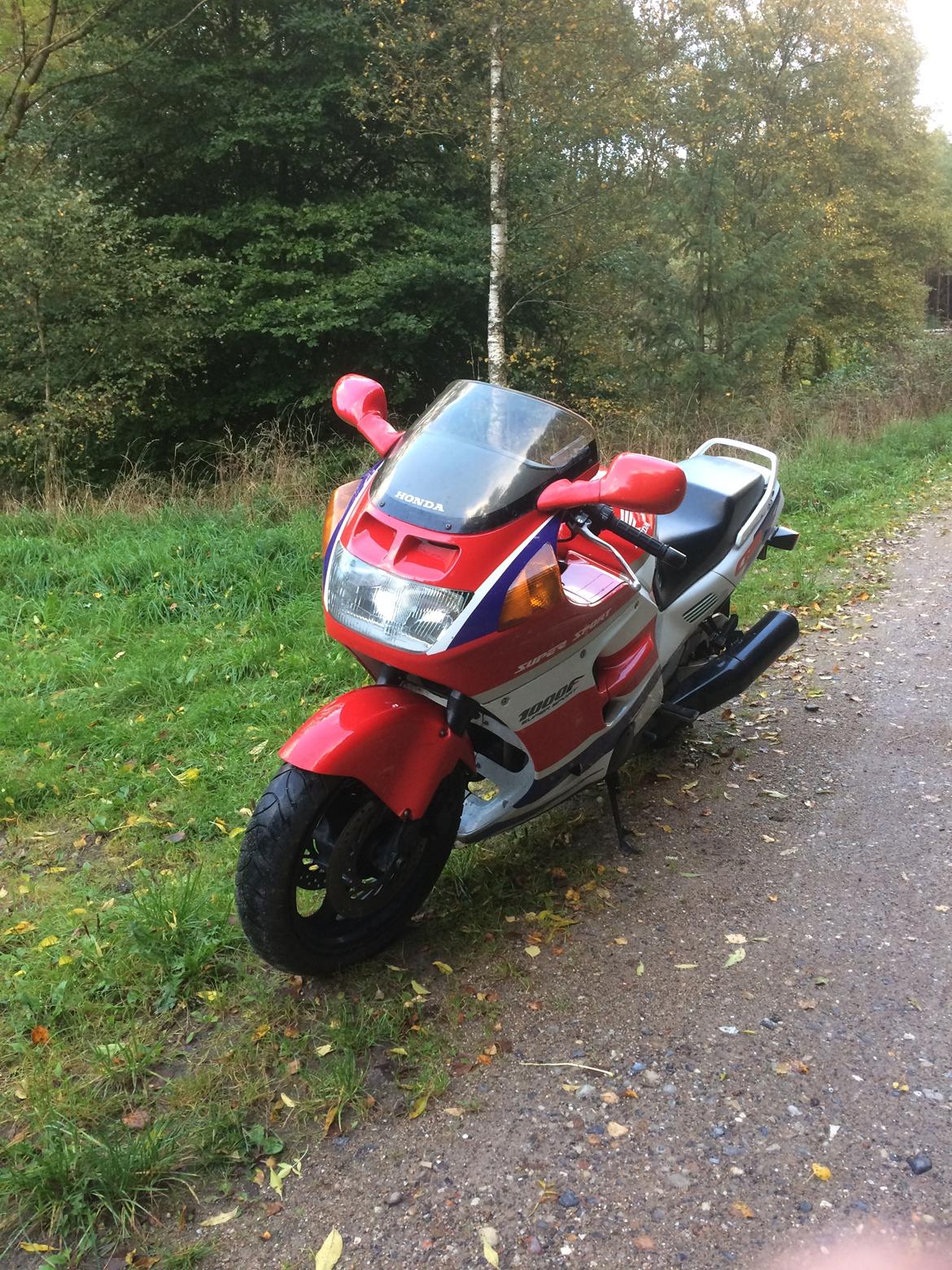 Honda CBR 1000 F SC24 billede 5