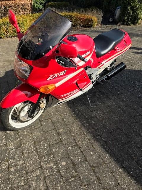 Kawasaki ZX10 billede 3