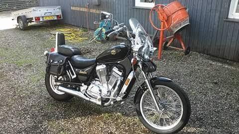 Suzuki intruder billede 1