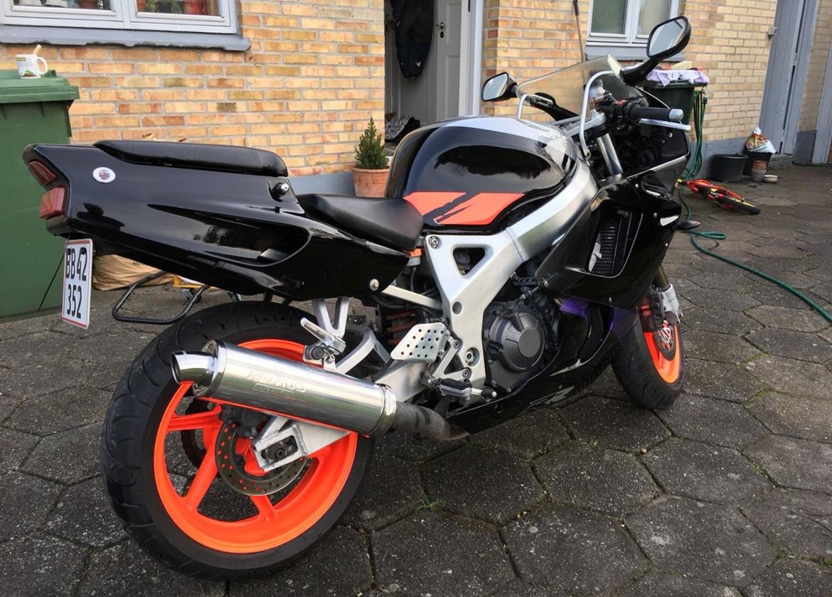 Honda CBR 900 RR-P Fireblade SC28 "Karen" billede 5