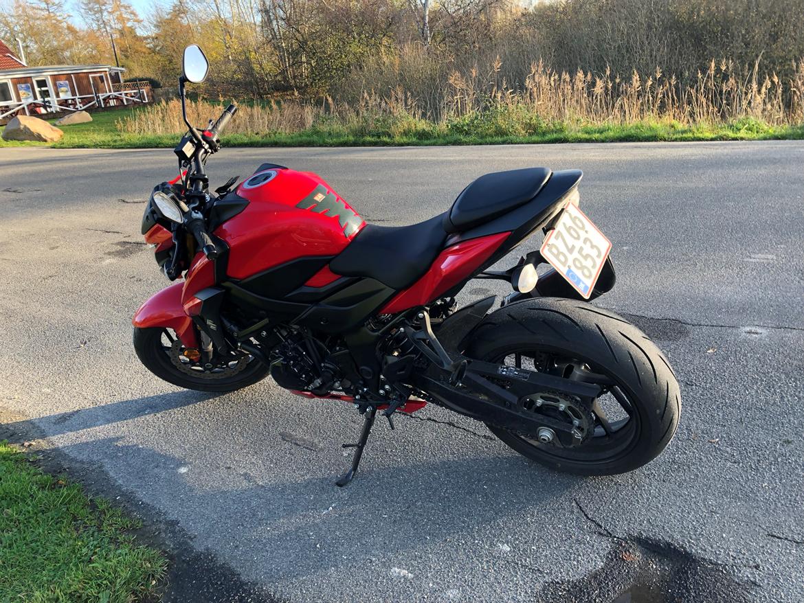 Suzuki Gsxs 750 billede 3