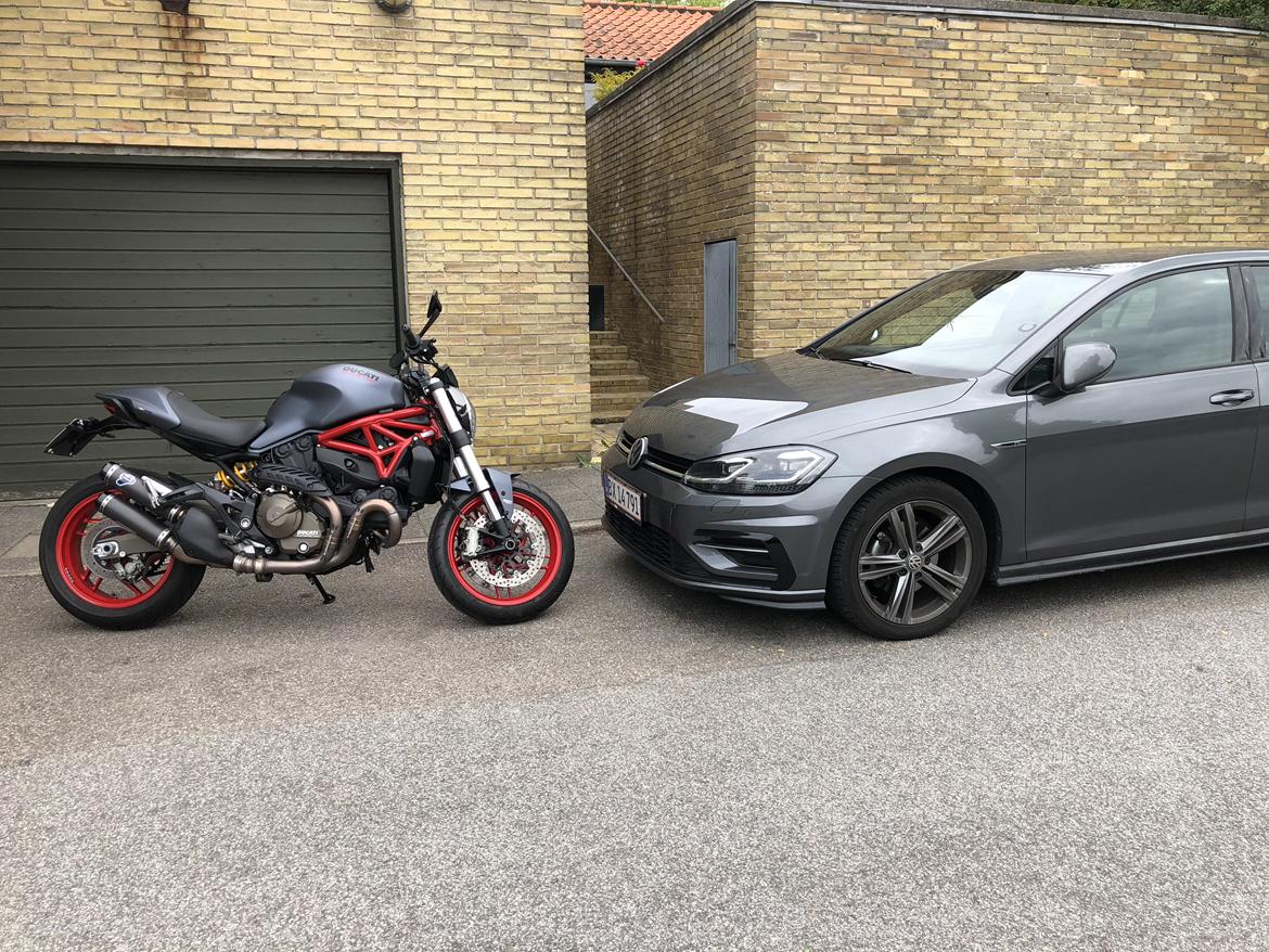 Ducati Monster 821 billede 1