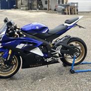 Yamaha YZF -R6