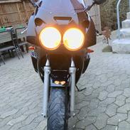 Yamaha Fzr 600