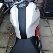 Ducati Monster 1100 ABS (solgt)