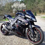 Kawasaki Z1000 "Black Edition" ABS