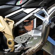 Aprilia RSV 1000 R Factory