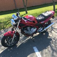 Yamaha Xj600