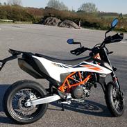 KTM 690 SMC R
