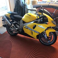 Suzuki TL1000R