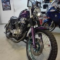 Yamaha XV250