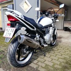 Suzuki bandit 1250