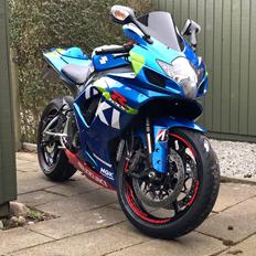 Suzuki Gsxr 750 K7