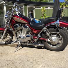 Suzuki Intruder vs 1400