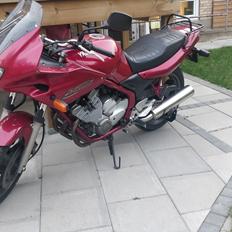 Yamaha XJ600