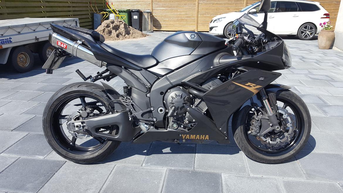 Yamaha Yzf R1 RN19 SOLGT billede 1