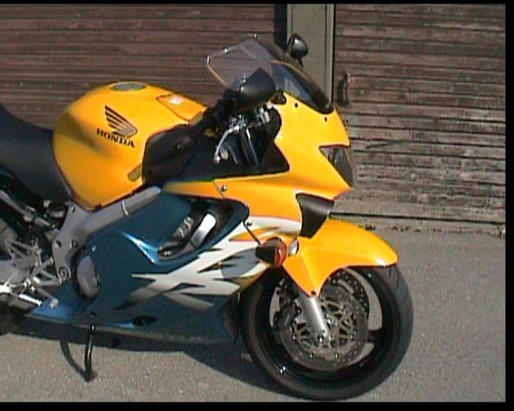 Honda CBR 600F4 billede 9