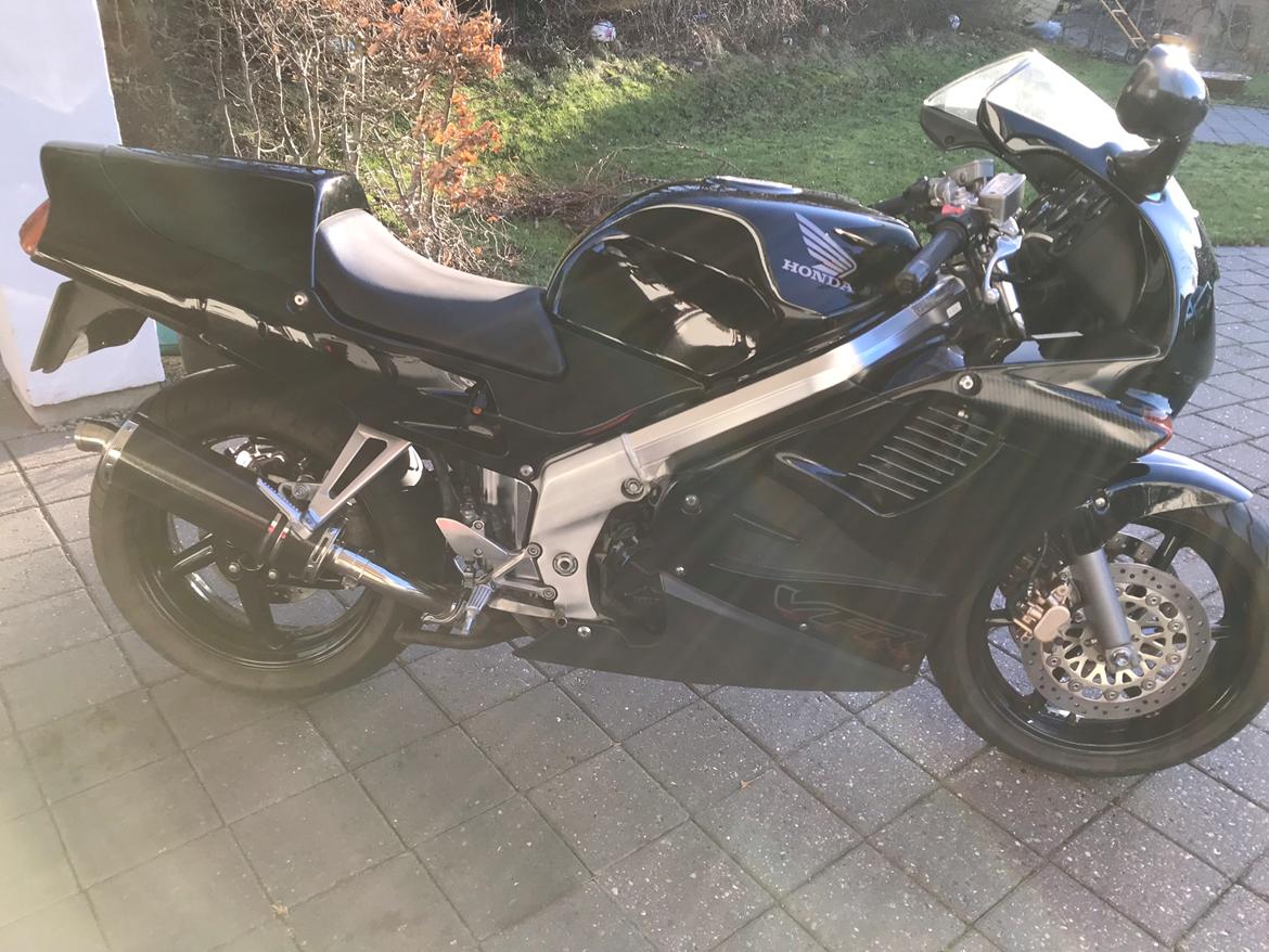 Honda VFR 750 RC36-2 billede 4