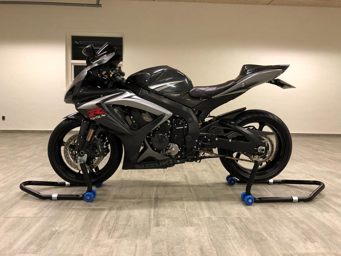 Suzuki GSX-R 750 - K7 billede 2