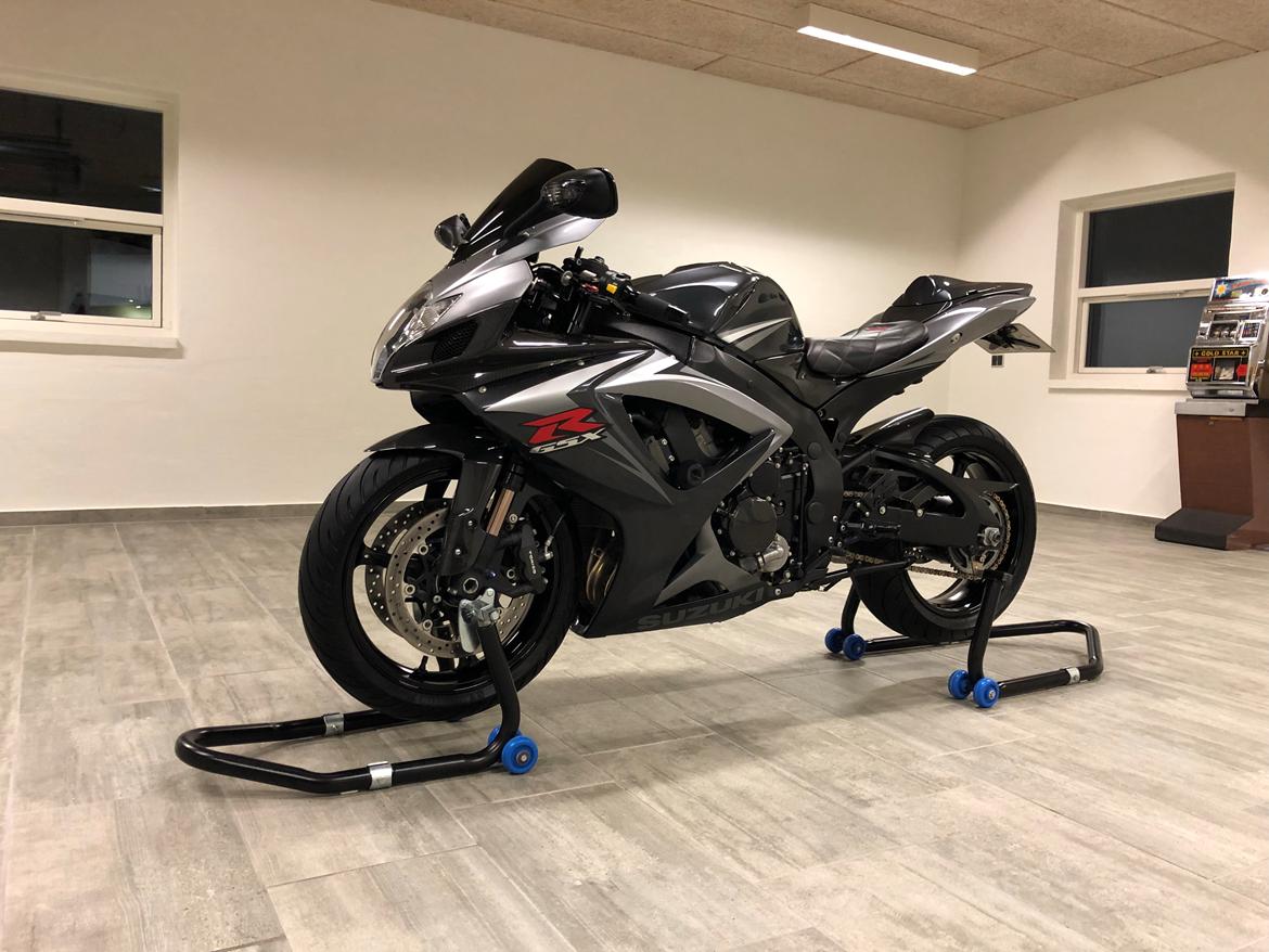 Suzuki GSX-R 750 - K7 billede 1