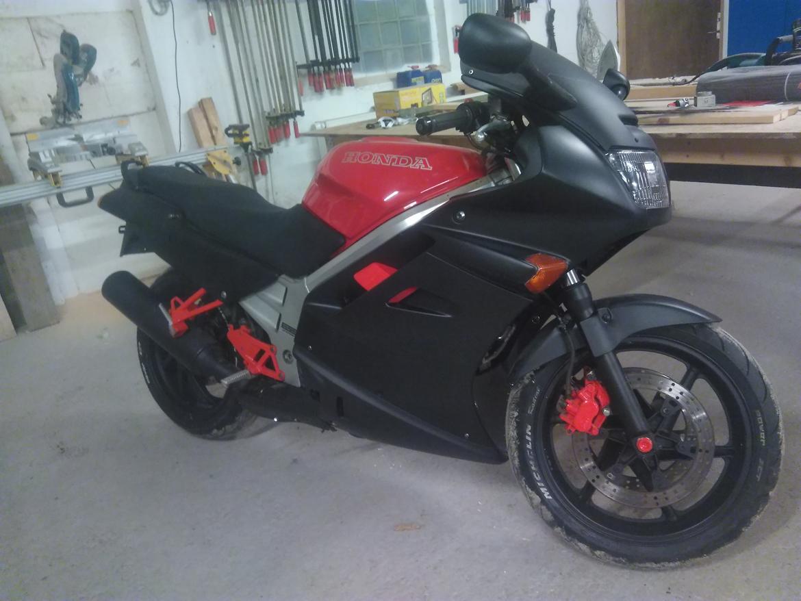 Honda VFR 750 RC36 M billede 4