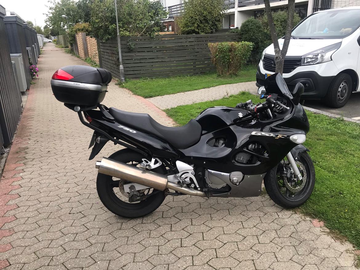 Suzuki GSX750F billede 1