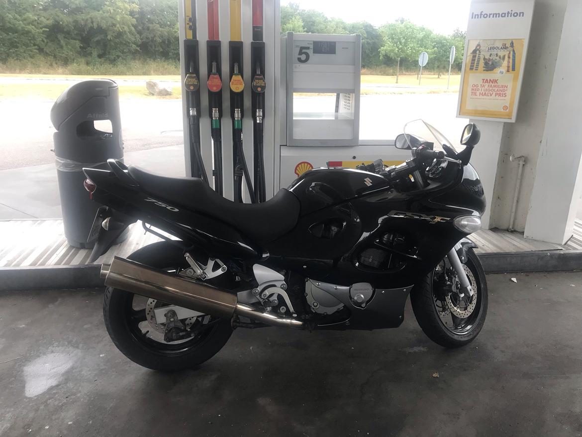 Suzuki GSX750F billede 3