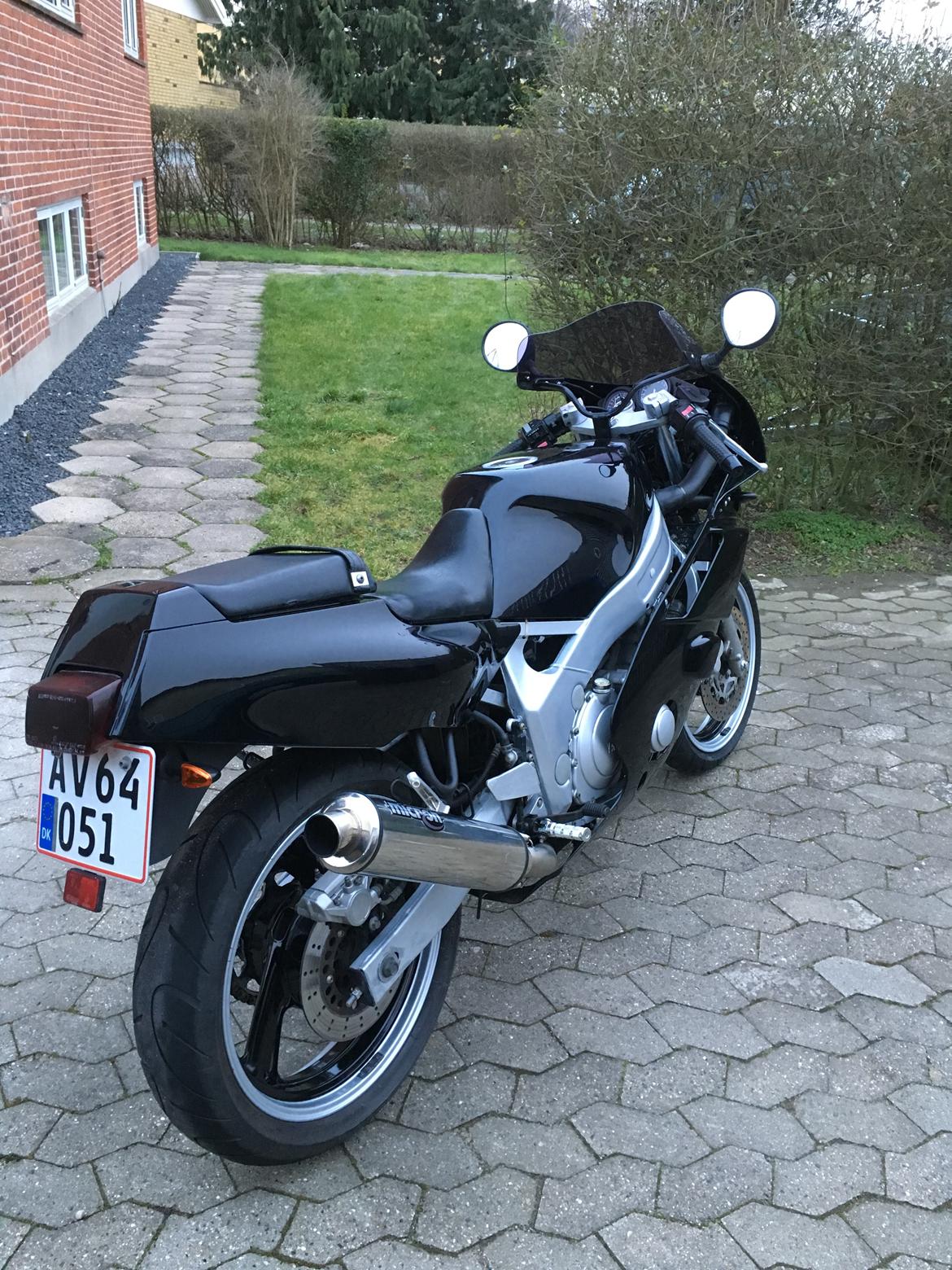 Yamaha Fzr 600 solgt billede 6