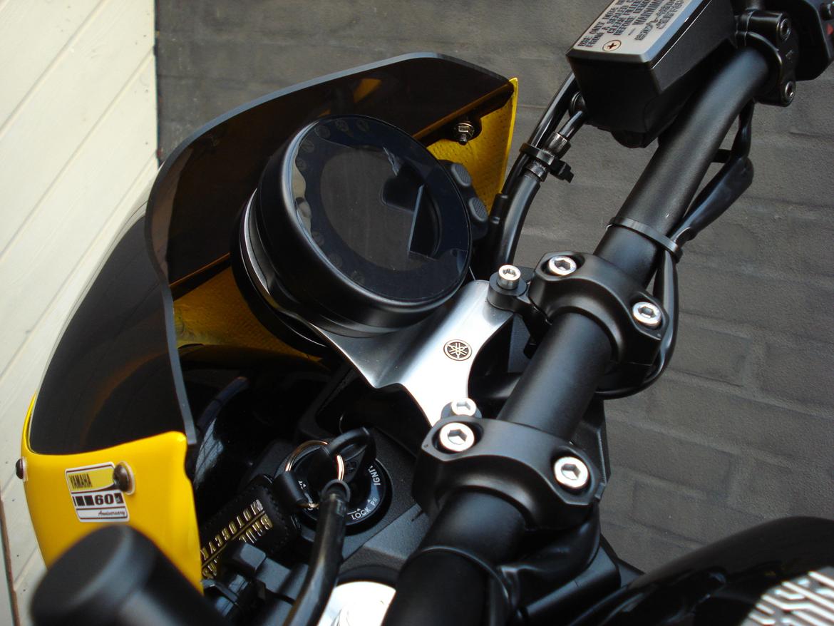 Yamaha XSR 900  “YELLOW LIGTNING” billede 18