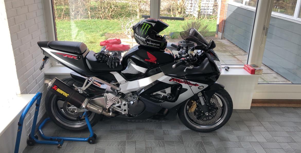 Honda Cbr 929 RR billede 1