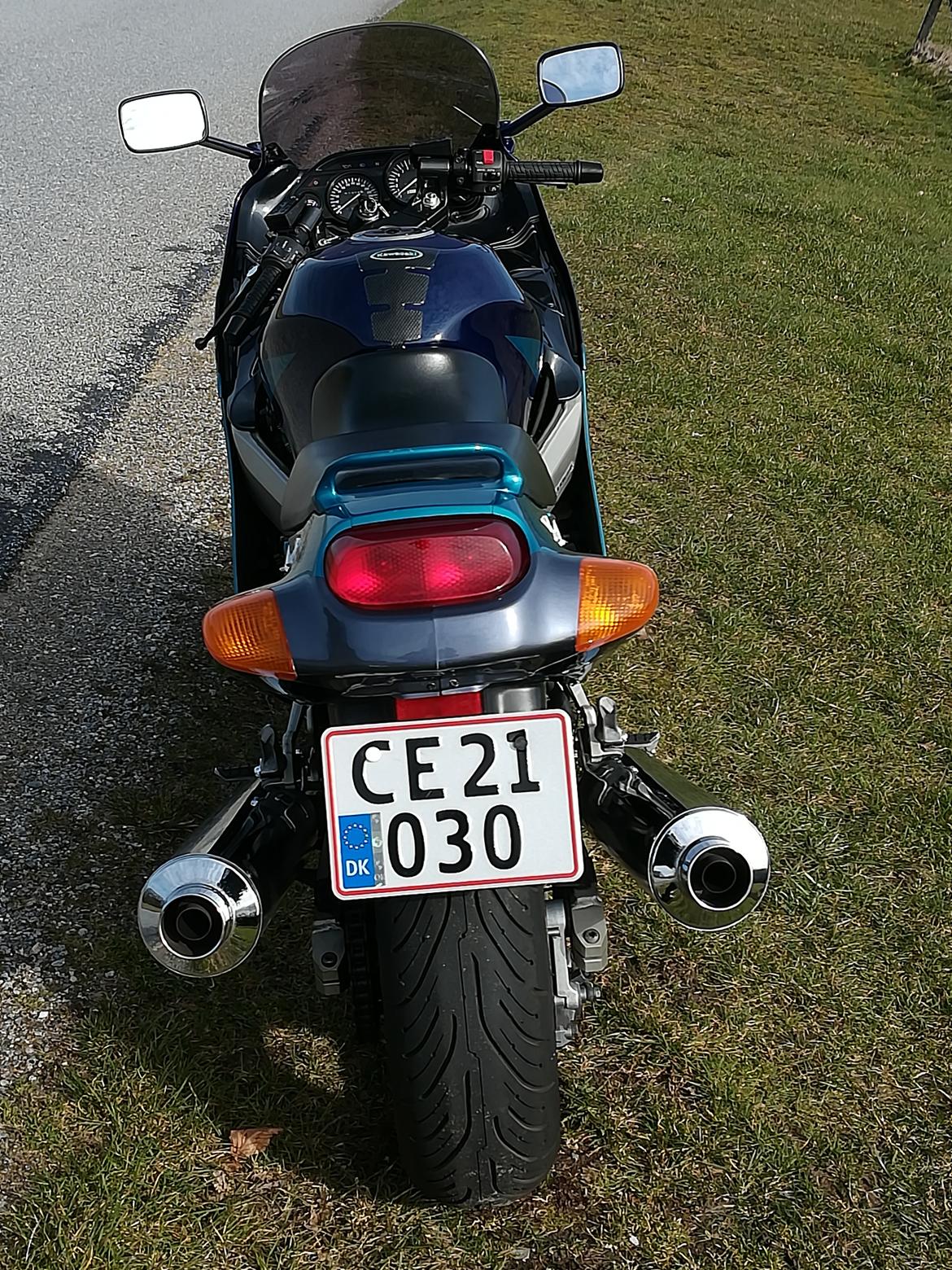 Kawasaki ZZR 1100 billede 10