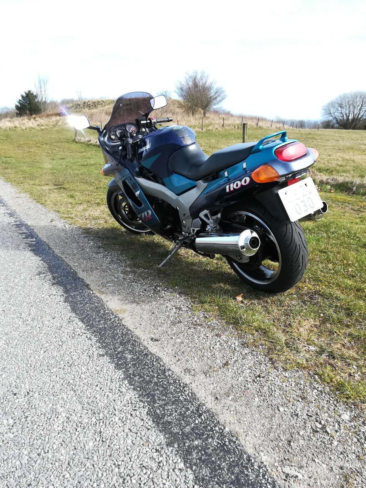 Kawasaki ZZR 1100 billede 4