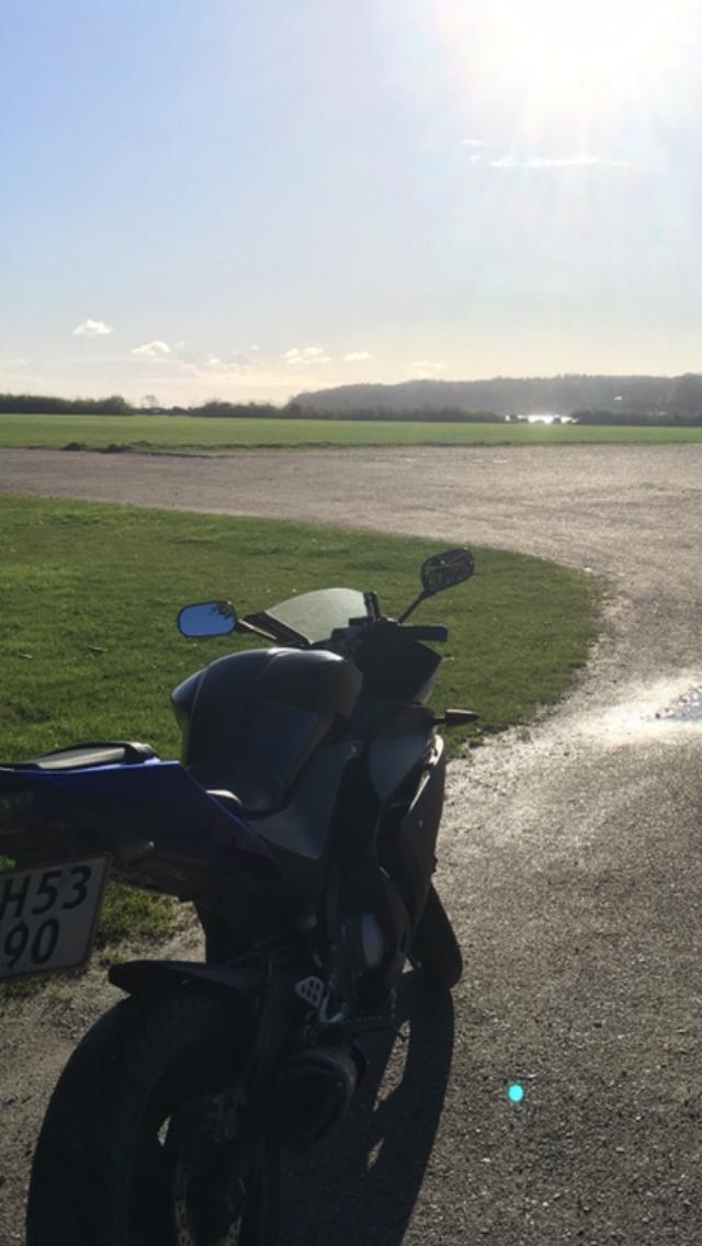 Yamaha YZF 125r billede 1