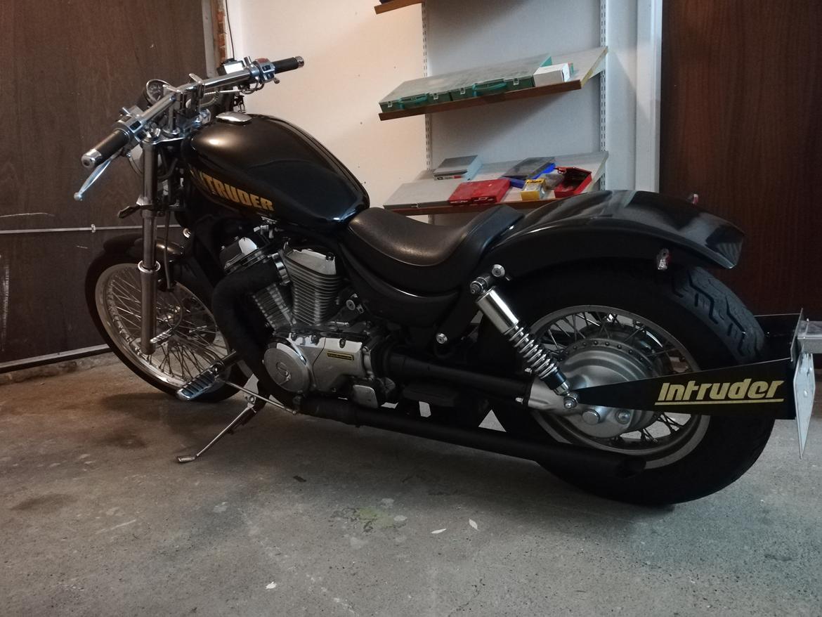 Suzuki VS 800 Intruder  billede 2