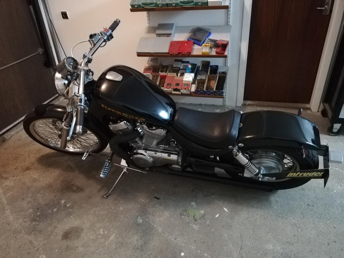 Suzuki VS 800 Intruder  billede 3