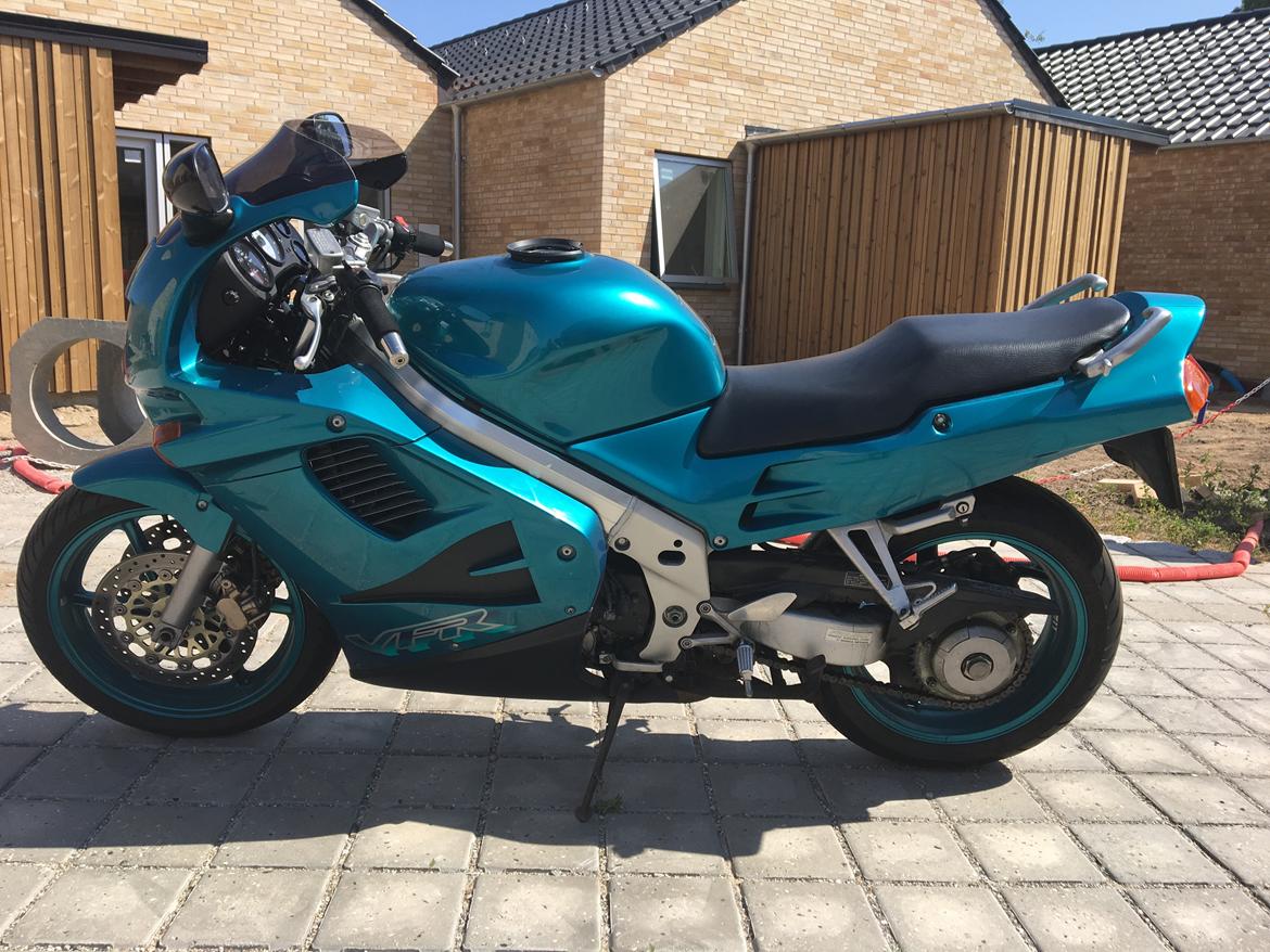Honda VFR750F billede 7