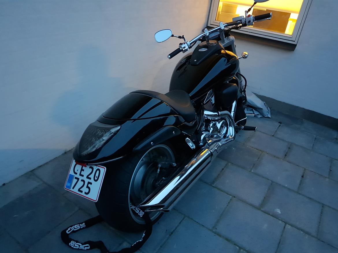 Suzuki M1800R billede 4