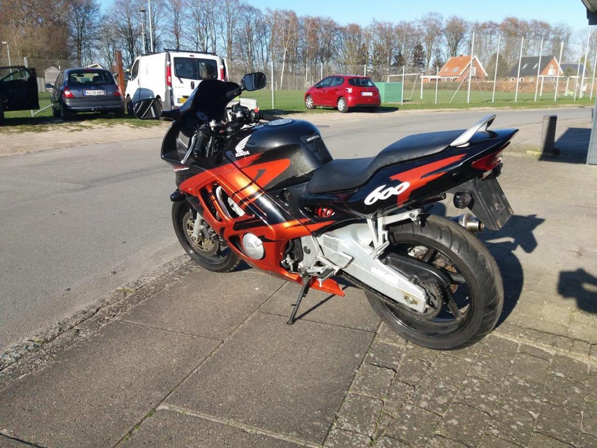 Honda Honda CBR 600 F3½ - Solgt billede 8