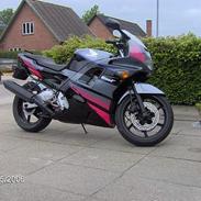 Honda CBR 600 F2   *SOLGT*