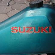 Suzuki ts 185