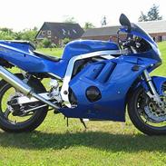 Suzuki gsxr 400r gk76a (SOLGT)