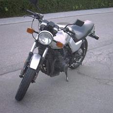 Suzuki Gs 650 G Katana
