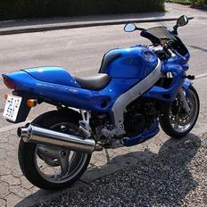 Triumph 955i Sprint RS