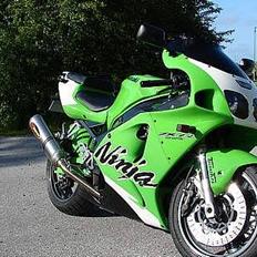 Kawasaki ZX7R CupEdition(Solgt)