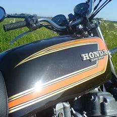 Honda CB 750 F2