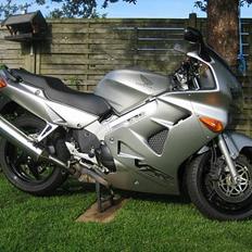Honda VFR 800 F I SOLGT