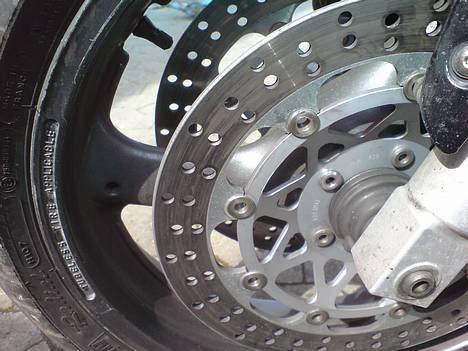 Suzuki Gsx 750R odense - nye skiver og klosser hele vejen rundt  ( det virker bare STOP) billede 7