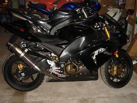 Kawasaki zx 10r (solgt) billede 3